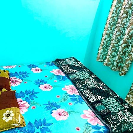 Shri Gamya Guest House Удджайн Экстерьер фото